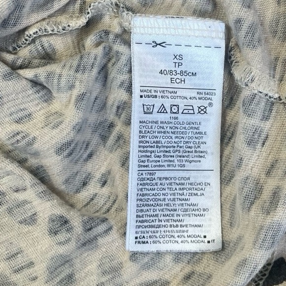 Banana Republic Cozy Slub Cropped Leopard Print Tee - Size XS - Picture 7 of 10